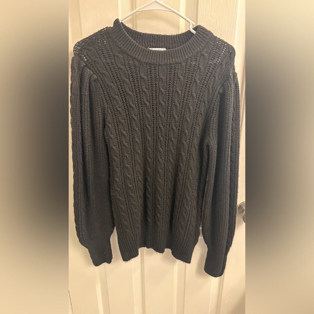 Men's Black Cable Knit Sweater